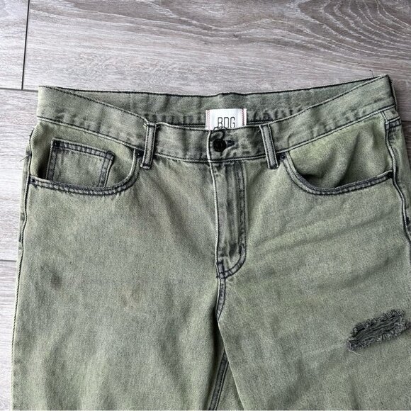 BDG High-Waisted Disdressed Cowboy  Cut Off Jeans - Picture 2 of 13